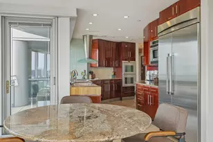 545 E Wells St, Milwaukee, WI 53202 - Photo 11