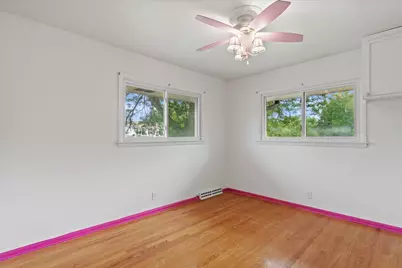 9041 N Rexleigh Dr, Bayside, WI 53217 - Photo 27