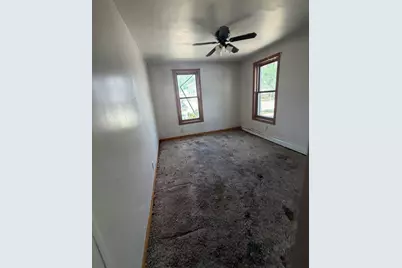 1524 S 87th St, West Allis, WI 53214 - Photo 5