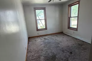 1524 S 87th St, West Allis, WI 53214 - Photo 5