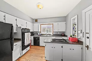 145 N 70th St, Milwaukee, WI 53213 - Photo 11