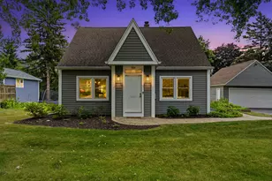 202 S Highland Ave, Thiensville, WI 53092 - Photo 1