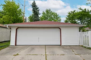 8623 W Mill Rd, Milwaukee, WI 53225 - Photo 23