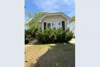 1944 S 89th St, West Allis, WI 53227 - Photo 1