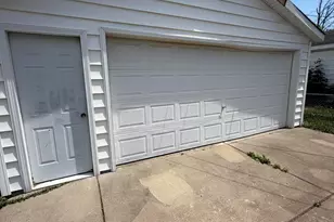 1944 S 89th St, West Allis, WI 53227 - Photo 11