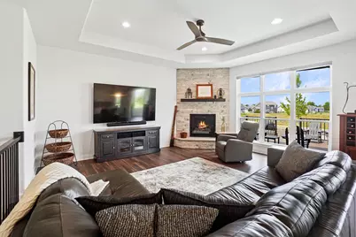 2929  Mendota Dr, Summit, WI 53066 - Photo 15