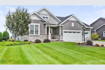 2929  Mendota Dr, Summit, WI 53066 - Photo 3