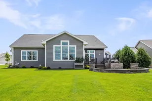 2929 Mendota Dr, Summit, WI 53066 - Photo 33