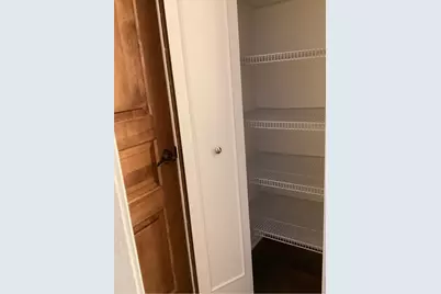 11946 W Mill Rd #11, Milwaukee, WI 53225 - Photo 9