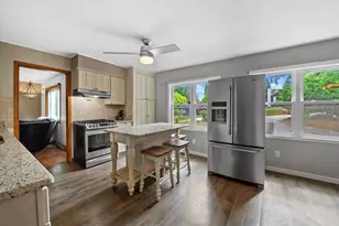 W271N2641 Pear Tree Ln, Pewaukee, WI 53072 - Photo 7