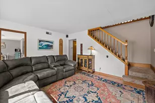 W271N2641 Pear Tree Ln, Pewaukee, WI 53072 - Photo 5