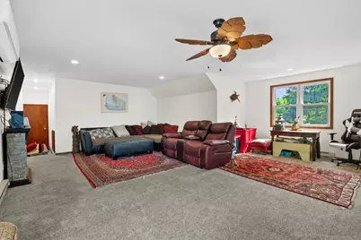 W271N2641  Pear Tree Ln, Pewaukee, WI 53072 - Photo 21
