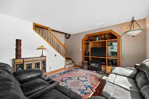 W271N2641 Pear Tree Ln, Pewaukee, WI 53072 - Photo 3