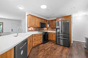 S67W13820 Hardwicke Pl, Muskego, WI 53150 - Photo 13