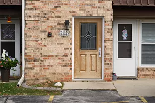 N114W16680 Crown Dr, Germantown, WI 53022 - Photo 3