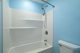 N114W16680 Crown Dr, Germantown, WI 53022 - Photo 23