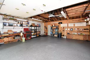 6600 N Braeburn Ln, Glendale, WI 53209 - Photo 31