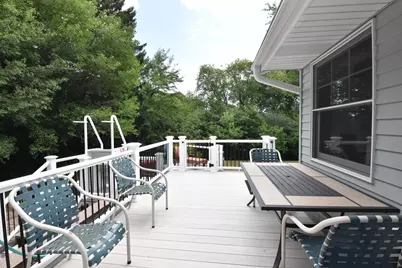6600 N Braeburn Ln, Glendale, WI 53209 - Photo 39