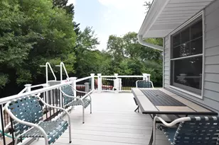 6600 N Braeburn Ln, Glendale, WI 53209 - Photo 39