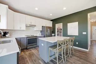 35123 Yahara Dr, Summit, WI 53066 - Photo 13