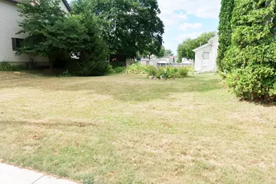 138  Cherry St, Campbellsport, WI 53010 - Photo 5
