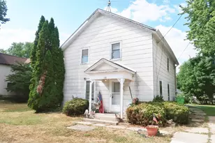138 Cherry St, Campbellsport, WI 53010 - Photo 3
