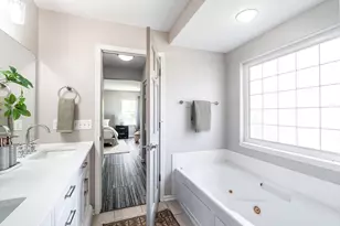 10375 S Monardy Ln, Oak Creek, WI 53154 - Photo 23
