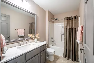 10375 S Monardy Ln, Oak Creek, WI 53154 - Photo 33