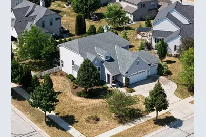 10375 S Monardy Ln, Oak Creek, WI 53154 - Photo 57