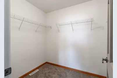 10375 S Monardy Ln, Oak Creek, WI 53154 - Photo 29