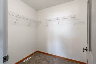 10375 S Monardy Ln, Oak Creek, WI 53154 - Photo 29