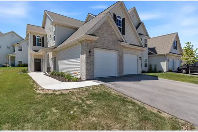 1887  Woodland Way #420-4, Slinger, WI 53086 - Photo 1