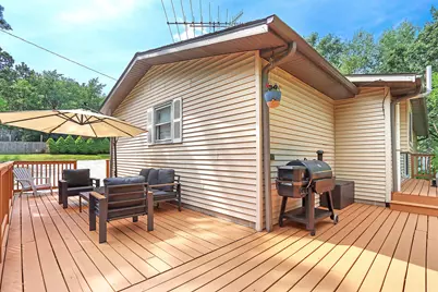 N2404  Giles Dr, Bloomfield, WI 53105 - Photo 3