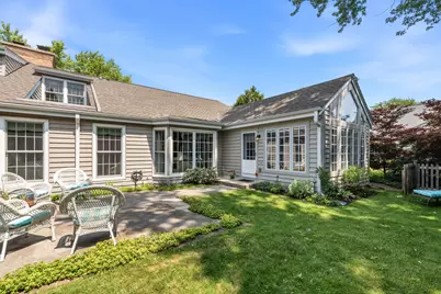 945 W Shaker Cir, Mequon, WI 53092 - Photo 43