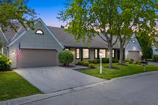 945 W Shaker Cir, Mequon, WI 53092 - Photo 1