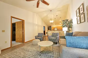 2178 Pine Ridge Ct, Grafton, WI 53024 - Photo 15