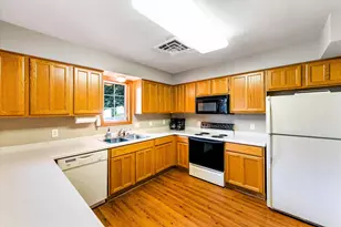 2178 Pine Ridge Ct, Grafton, WI 53024 - Photo 53