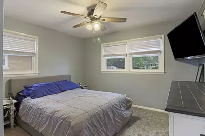 7927  20th Ave, Kenosha, WI 53143 - Photo 9