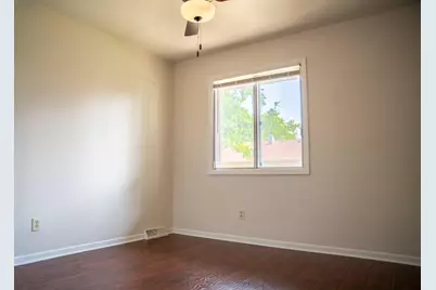 W169N11506  Biscayne Dr, Germantown, WI 53022 - Photo 15