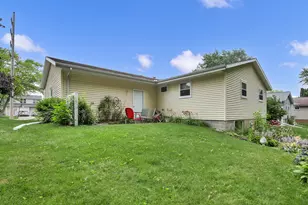 1827 Creek Rd, West Bend, WI 53090 - Photo 21