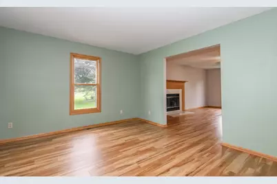 N75W28050  Schmidt Ln, Merton, WI 53029 - Photo 15