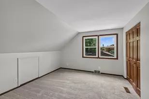 10404 W Darnel Ave, Milwaukee, WI 53224 - Photo 15