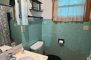 5713 W Calumet Rd, Milwaukee, WI 53223 - Photo 37