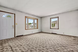 1815 Jupiter Ave, Racine, WI 53404 - Photo 7