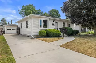 1815 Jupiter Ave, Racine, WI 53404 - Photo 1