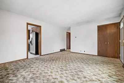 1815  Jupiter Ave, Racine, WI 53404 - Photo 5
