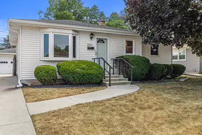 1815  Jupiter Ave, Racine, WI 53404 - Photo 3