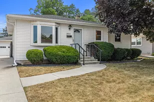 1815 Jupiter Ave, Racine, WI 53404 - Photo 3