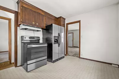 1815  Jupiter Ave, Racine, WI 53404 - Photo 9