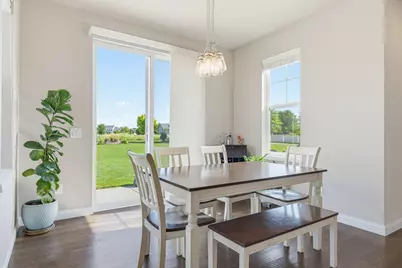 7970 W Mourning Dove Ln, Mequon, WI 53097 - Photo 13